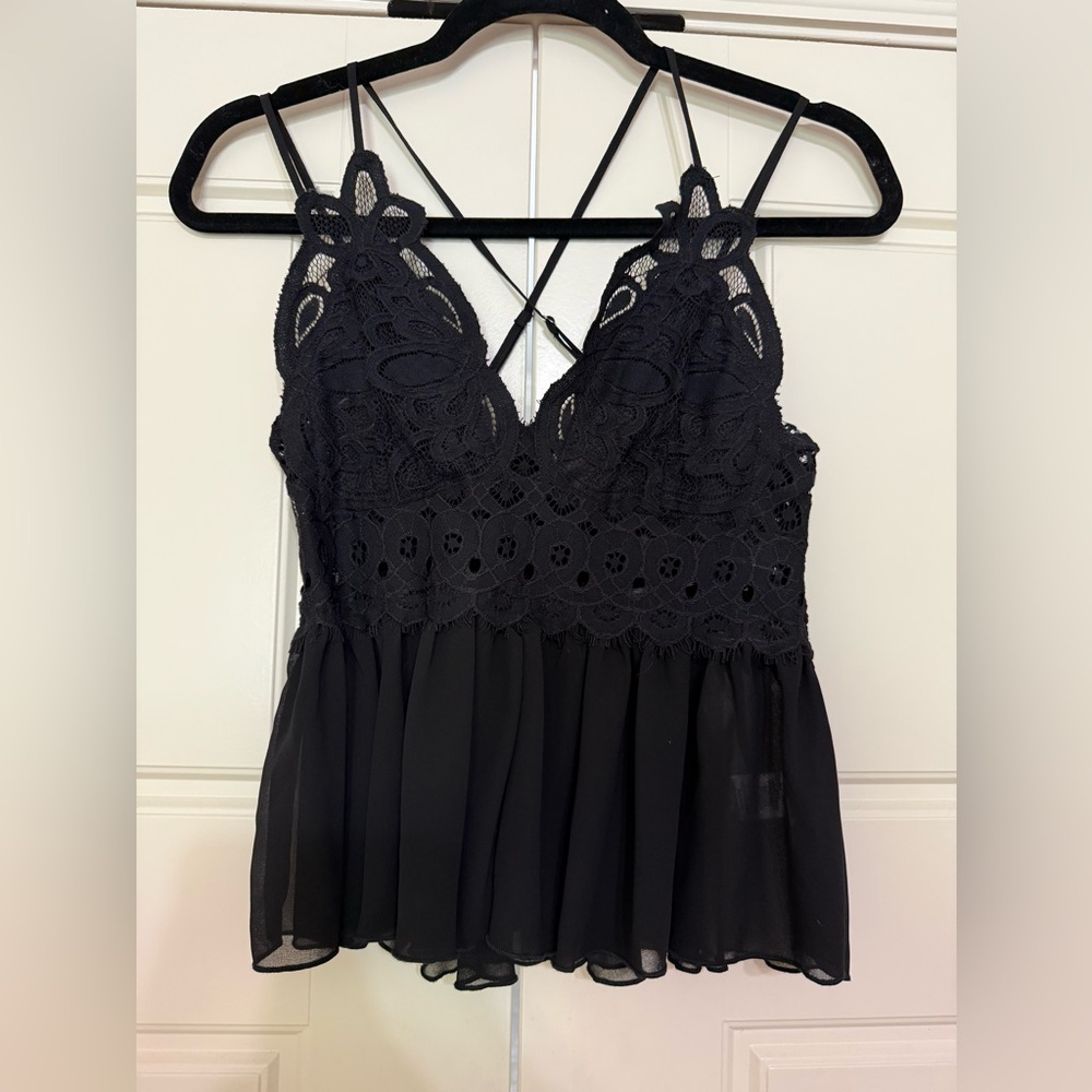 Love Tree Black Lace Crochet Tank Top